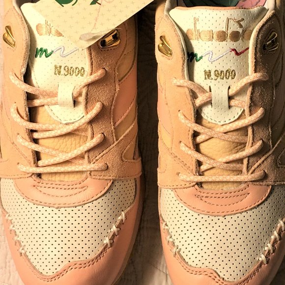 DIADORA x Feature N9000 Unisex Runners    NWT! - Picture 3 of 16